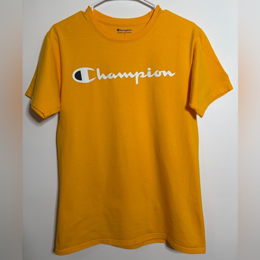 Champion Men's T-Shirt Size Small